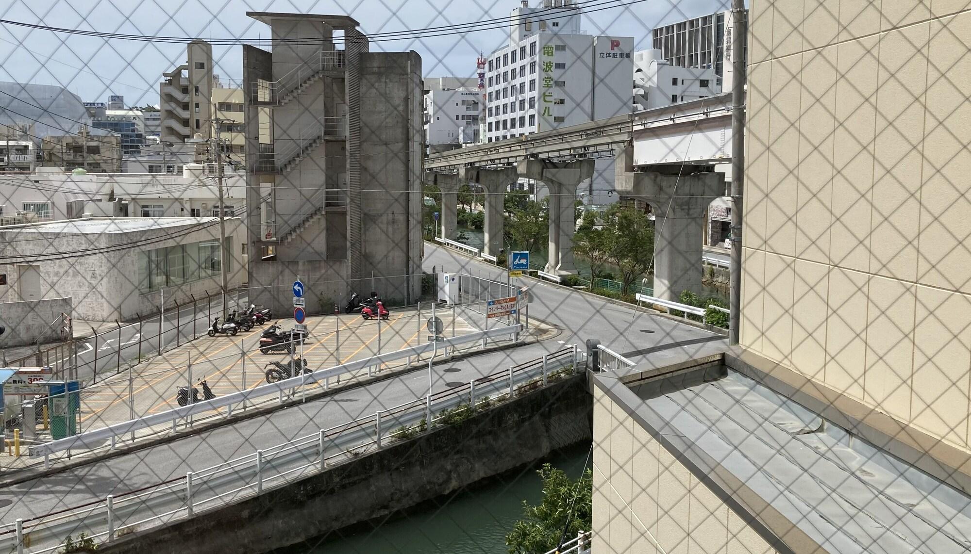 Toyoko Inn Okinawa Naha Kokusai-dori Miebashi-eki Bagian luar foto