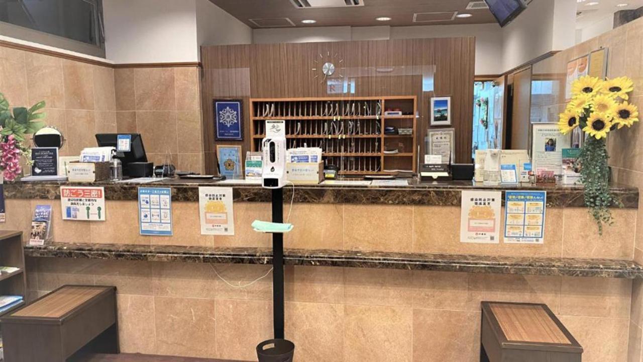 Toyoko Inn Okinawa Naha Kokusai-dori Miebashi-eki Bagian luar foto