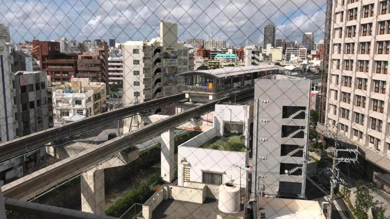 Toyoko Inn Okinawa Naha Kokusai-dori Miebashi-eki Bagian luar foto