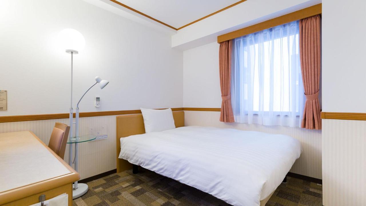 Toyoko Inn Okinawa Naha Kokusai-dori Miebashi-eki Bagian luar foto