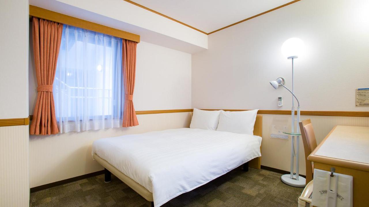 Toyoko Inn Okinawa Naha Kokusai-dori Miebashi-eki Bagian luar foto