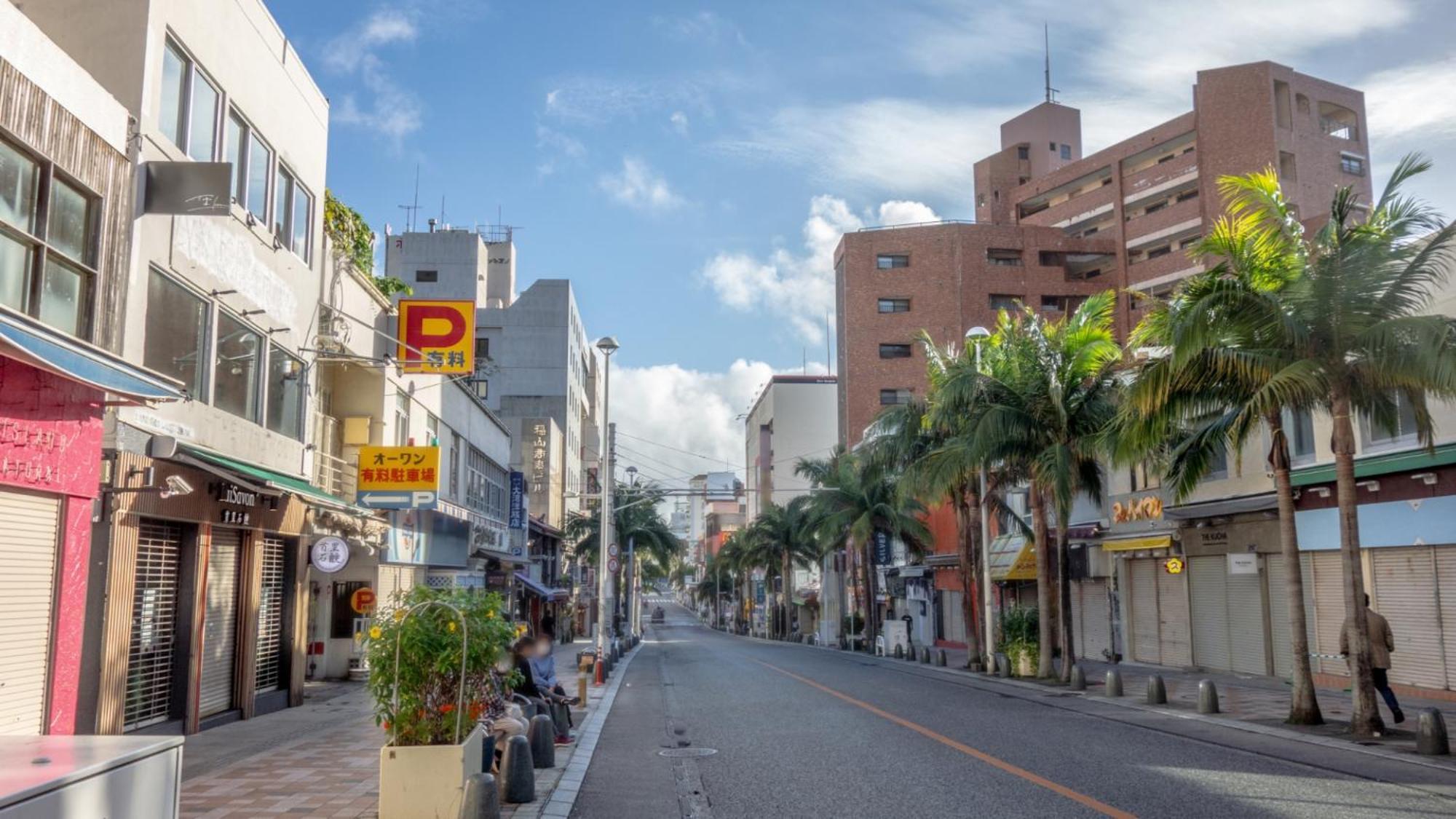 Toyoko Inn Okinawa Naha Kokusai-dori Miebashi-eki Bagian luar foto