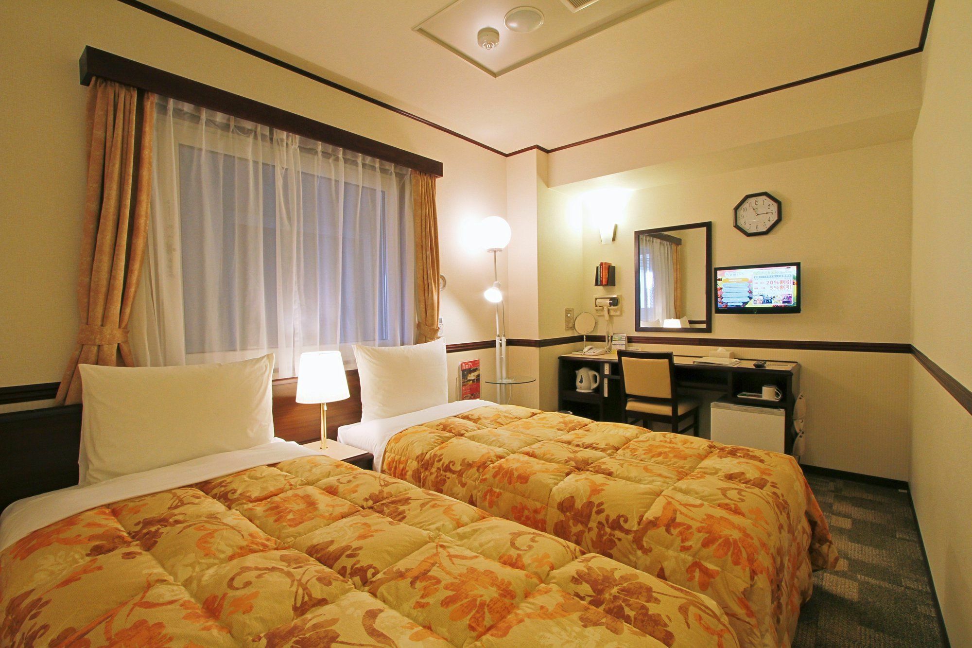 Toyoko Inn Okinawa Naha Kokusai-dori Miebashi-eki Bagian luar foto